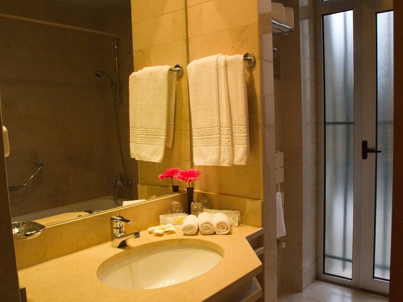 Consolata Hotel 42