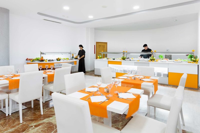 Playa Real Resort  9