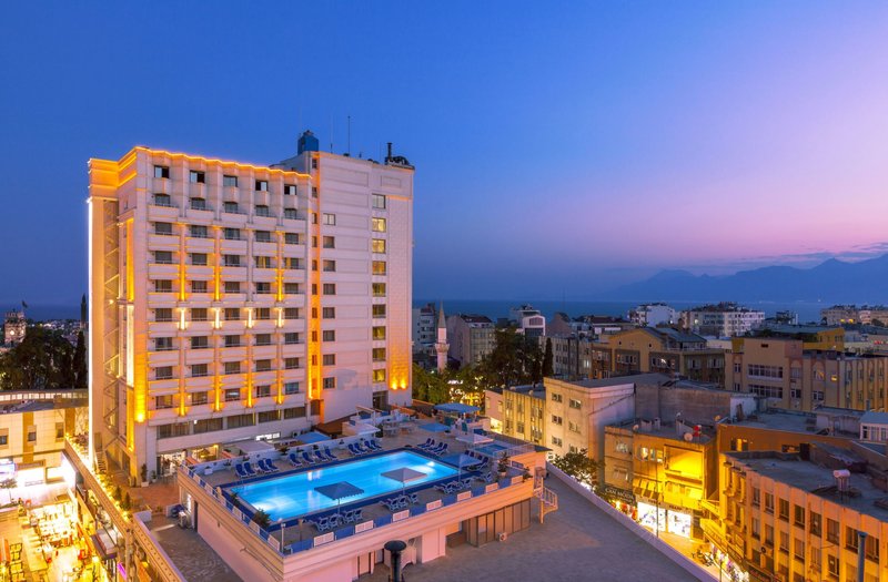 Best Western Plus Khan Hotel 7