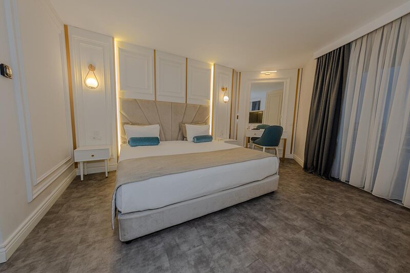 Best Western Plus Khan Hotel 6