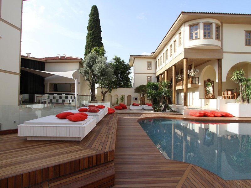 Marina Residence 6
