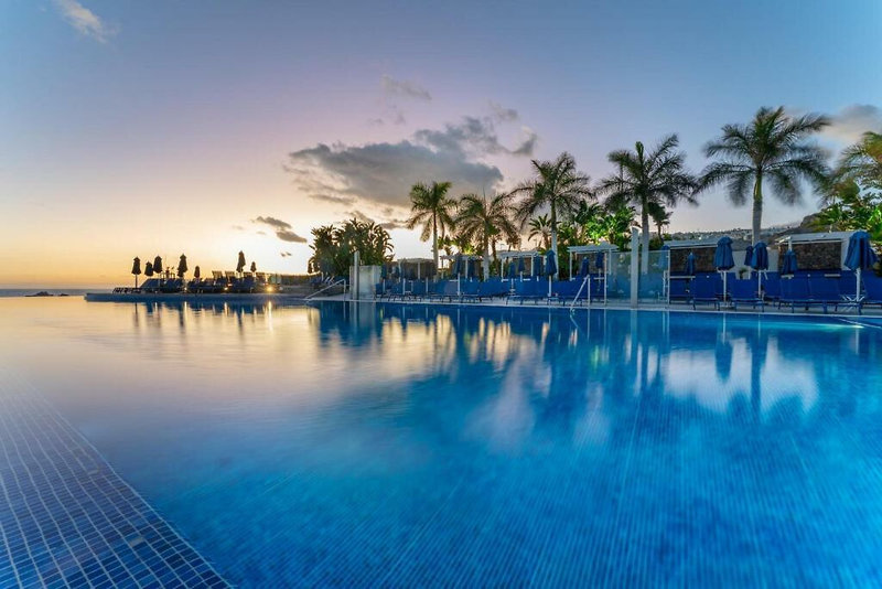 Marina Suites 10