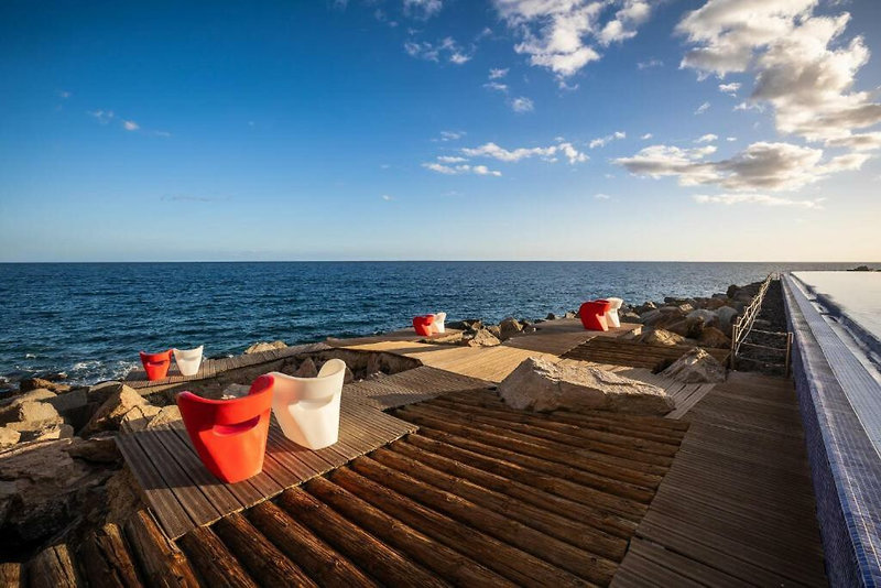 Marina Suites 8