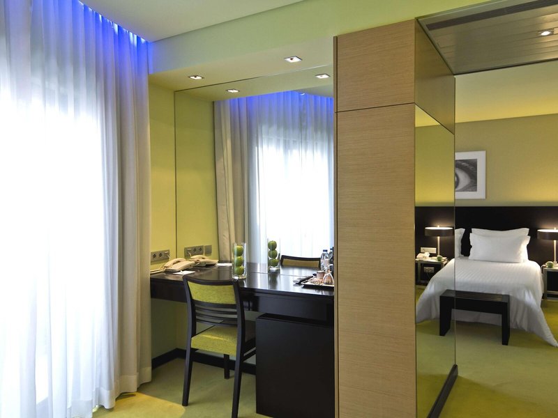 SANA Capitol Hotel 23