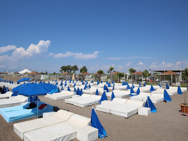 Laren Family Hotel & Spa  4