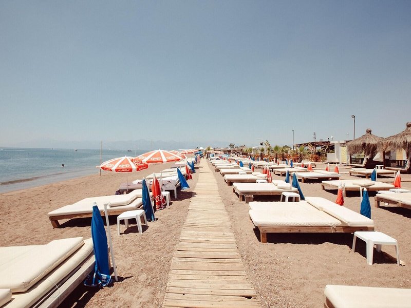 Laren Family Hotel & Spa  6