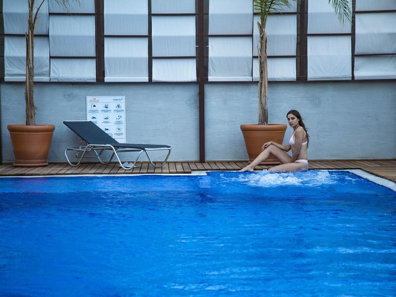 Laren Family Hotel & Spa  14