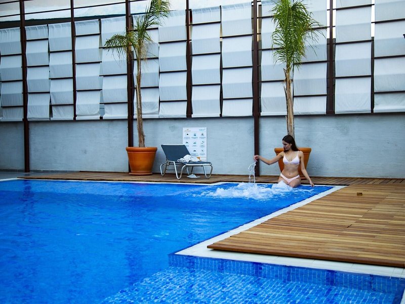 Laren Family Hotel & Spa  15