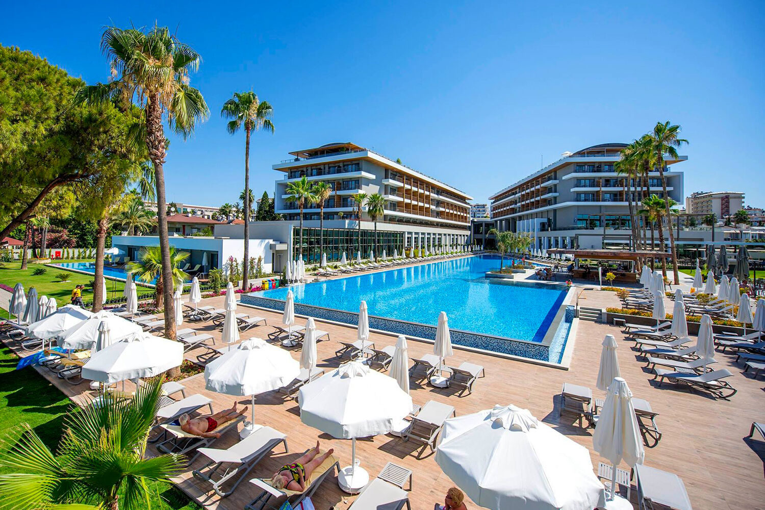 Barut Acanthus & Cennet