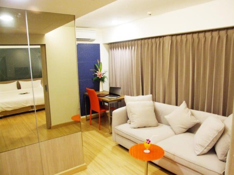 Grand Tower Inn Sathorn 13