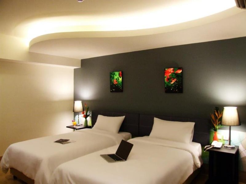 Grand Tower Inn Sathorn 24