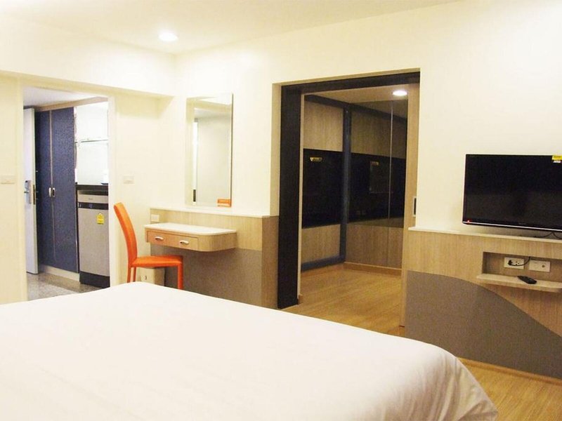 Grand Tower Inn Sathorn 28