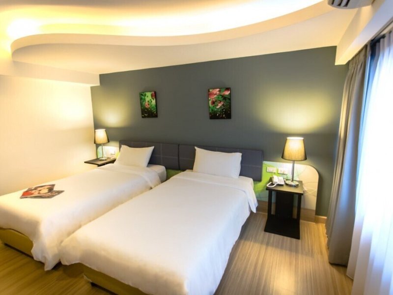 Grand Tower Inn Sathorn 33