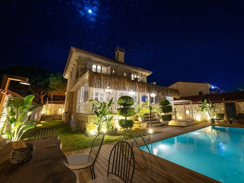 Aleysim Hotel 8