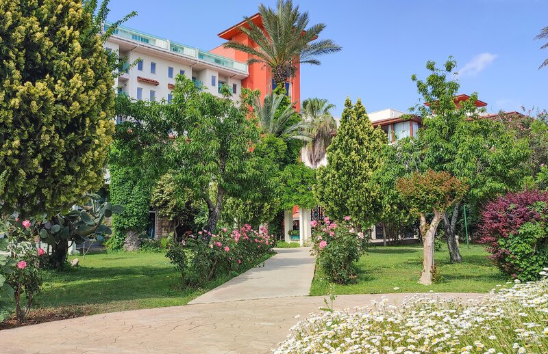 Belconti Resort 54