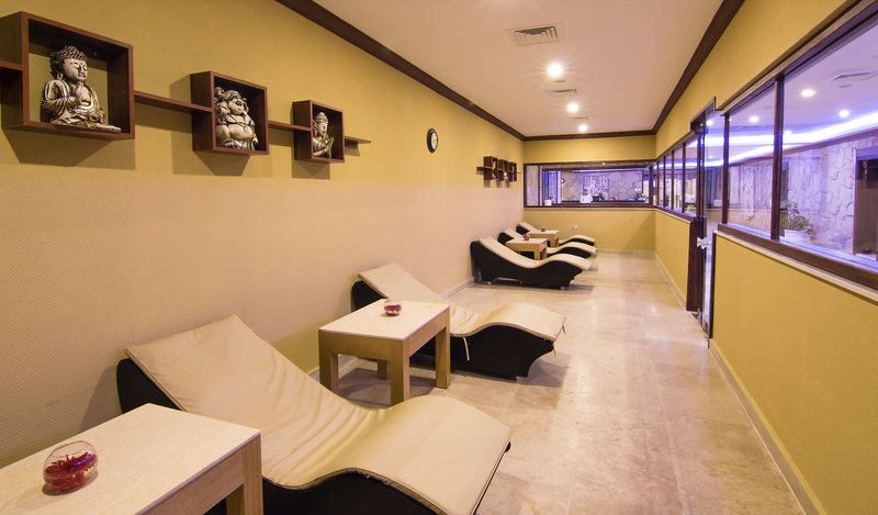 Cesars Temple De Luxe 26 - Health & Beauty