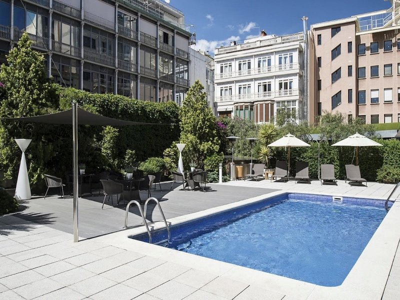 Catalonia Plaza Catalunya 10