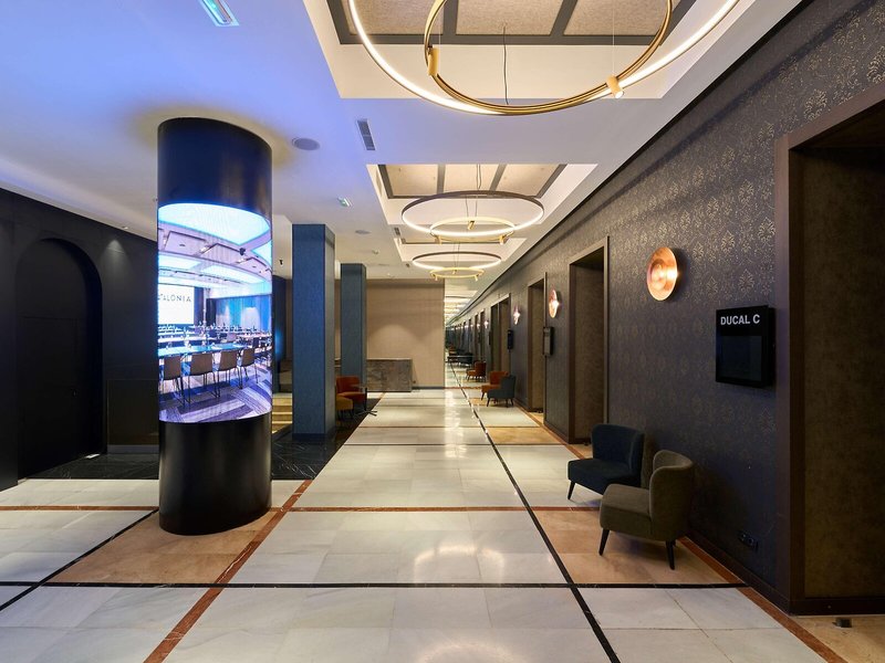 Catalonia Plaza Catalunya 23