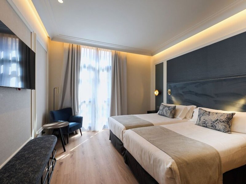 Catalonia Plaza Catalunya 39