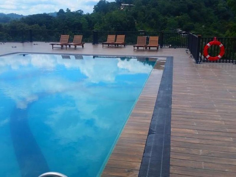 Oak Ray Regency Hotel 9