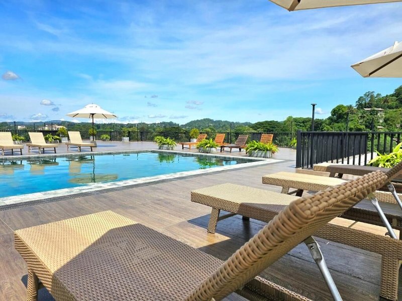 Oak Ray Regency Hotel 10