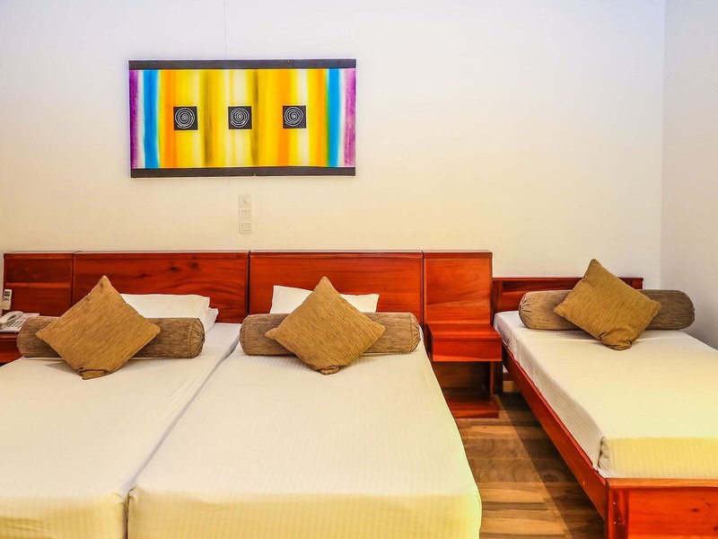 Oak Ray Regency Hotel 29