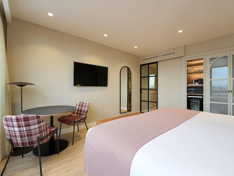 Catalonia Barcelona 505 28