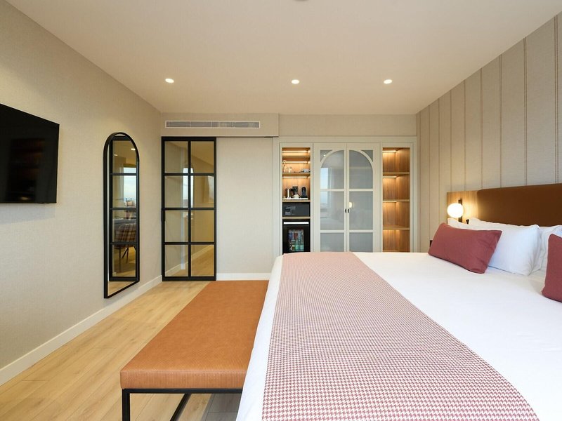 Catalonia Barcelona 505 29