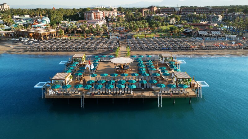 Club Mega Saray 60