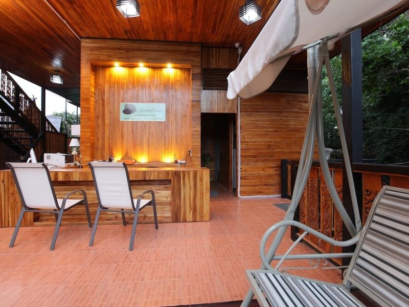 The Cobble Beach 28