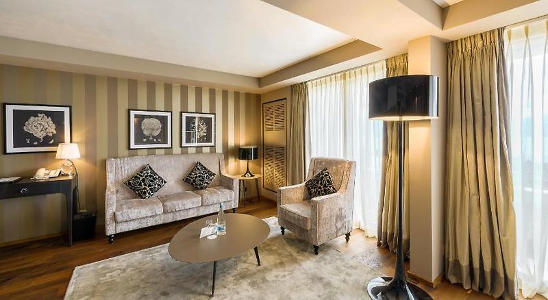 Lausanne Palace & Spa 2