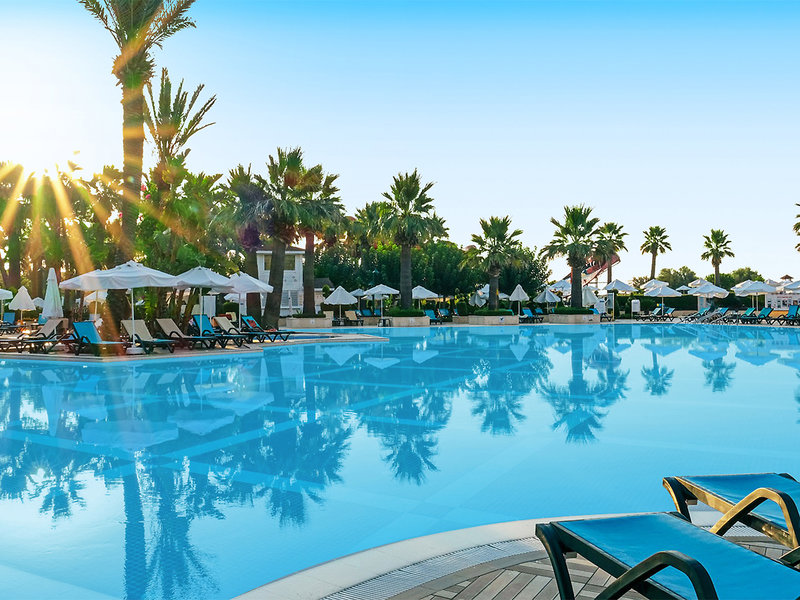 Crystal Tat Beach Golf Resort & Spa 5