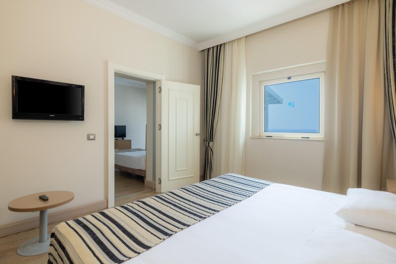 Crystal Tat Beach Golf Resort & Spa 41