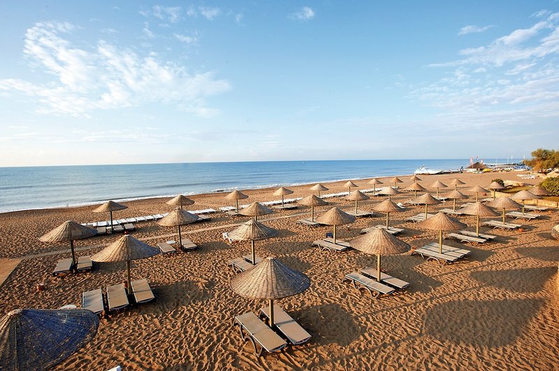 Crystal Tat Beach Golf Resort & Spa 2