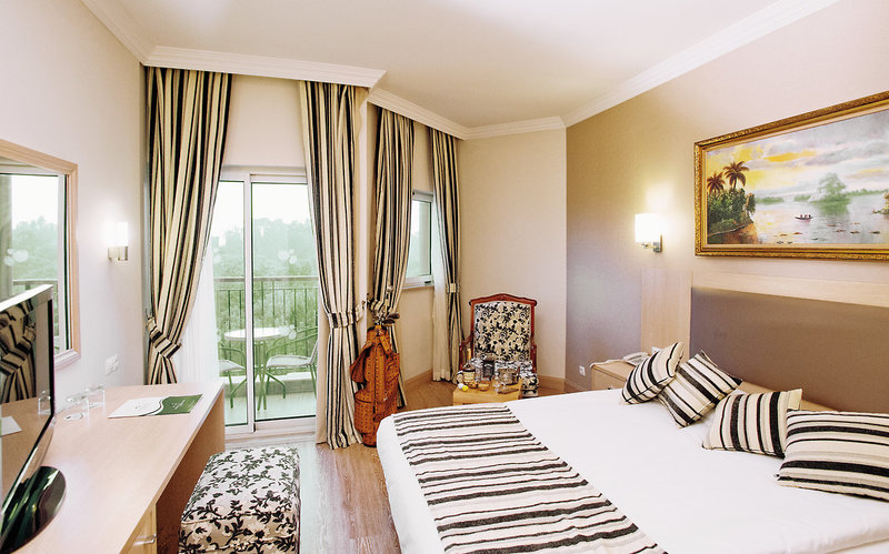 Crystal Tat Beach Golf Resort & Spa 3