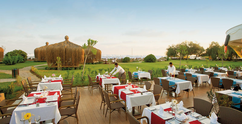 Crystal Tat Beach Golf Resort & Spa 12