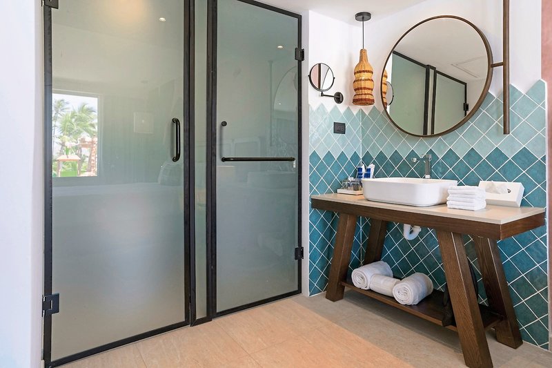 Tropical Princess Beach Resort & Spa 7