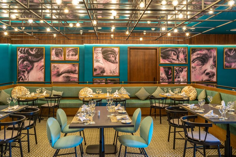 Tropical Deluxe Princess 49