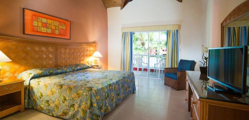 Tropical Deluxe Princess 13