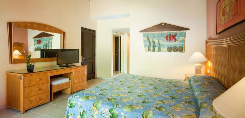 Tropical Deluxe Princess 14