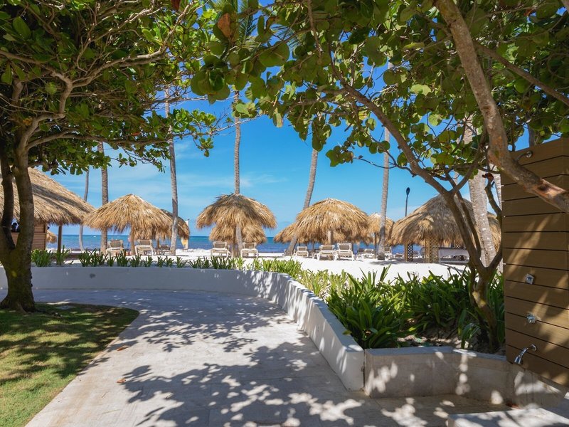 Tropical Princess Beach Resort & Spa 2