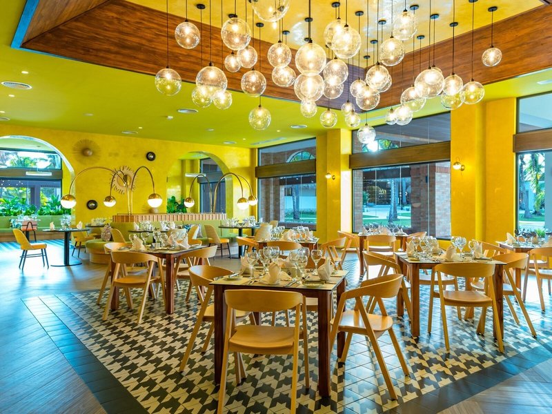 Tropical Princess Beach Resort & Spa 11