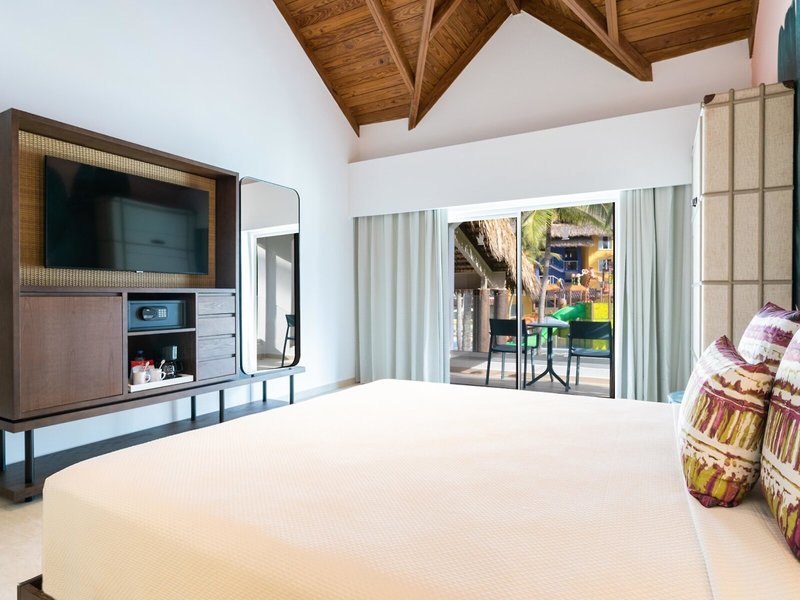 Tropical Princess Beach Resort & Spa 48