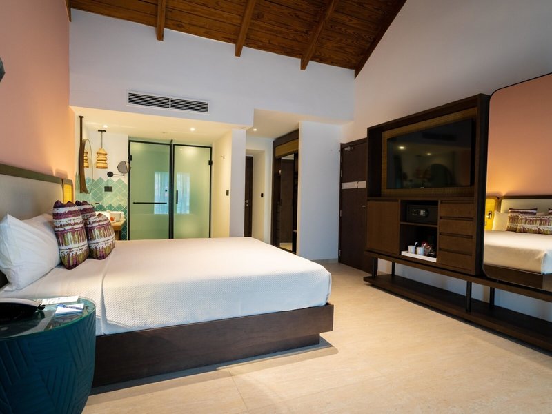 Tropical Princess Beach Resort & Spa 49