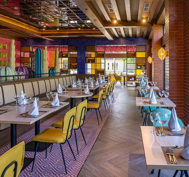 Tropical Deluxe Princess 10