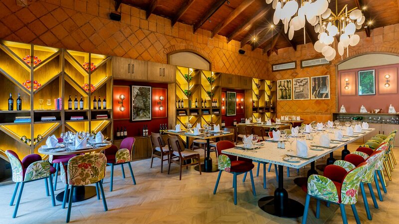 Tropical Deluxe Princess 12