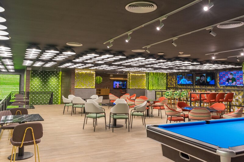 Tropical Deluxe Princess 48