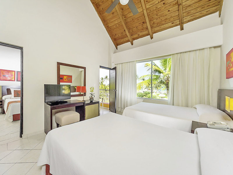 Tropical Princess Beach Resort & Spa 3