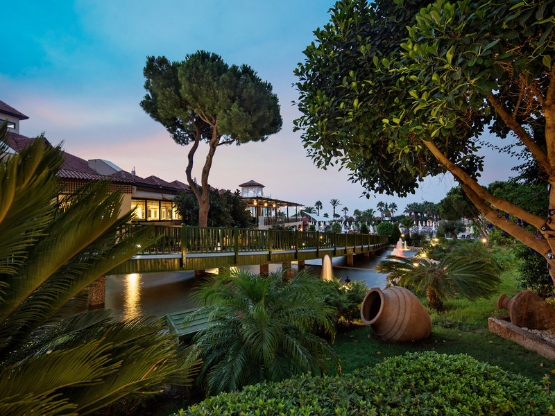 Bellis Deluxe Hotel 21