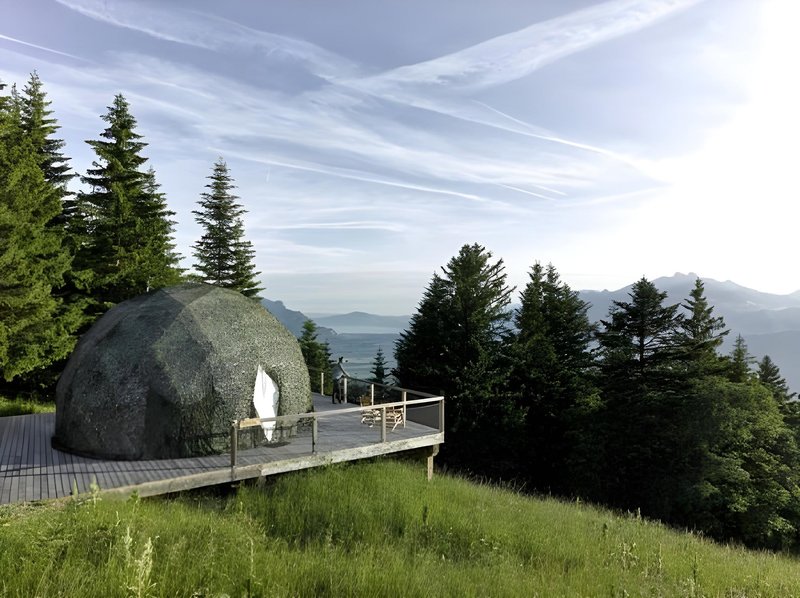 Whitepod Eco-Luxury Hotel 1